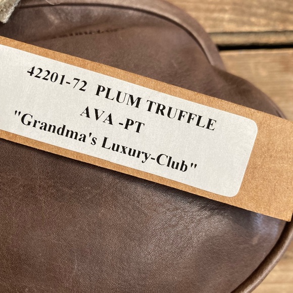 Ava - Plum Truffle | Aunts and Uncles - Small Wallet - Picture 5 of 5